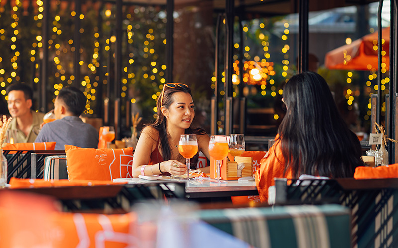 Midday to Evening Rituals at Publico